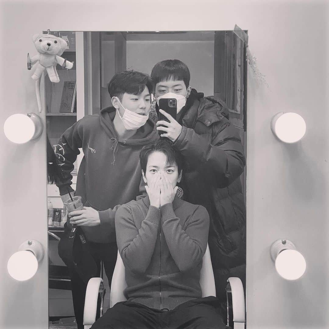 イ・ジョンシンさんのインスタグラム写真 - (イ・ジョンシンInstagram)「하이 그리고 빠이」1月28日 15時42分 - leejungshin91