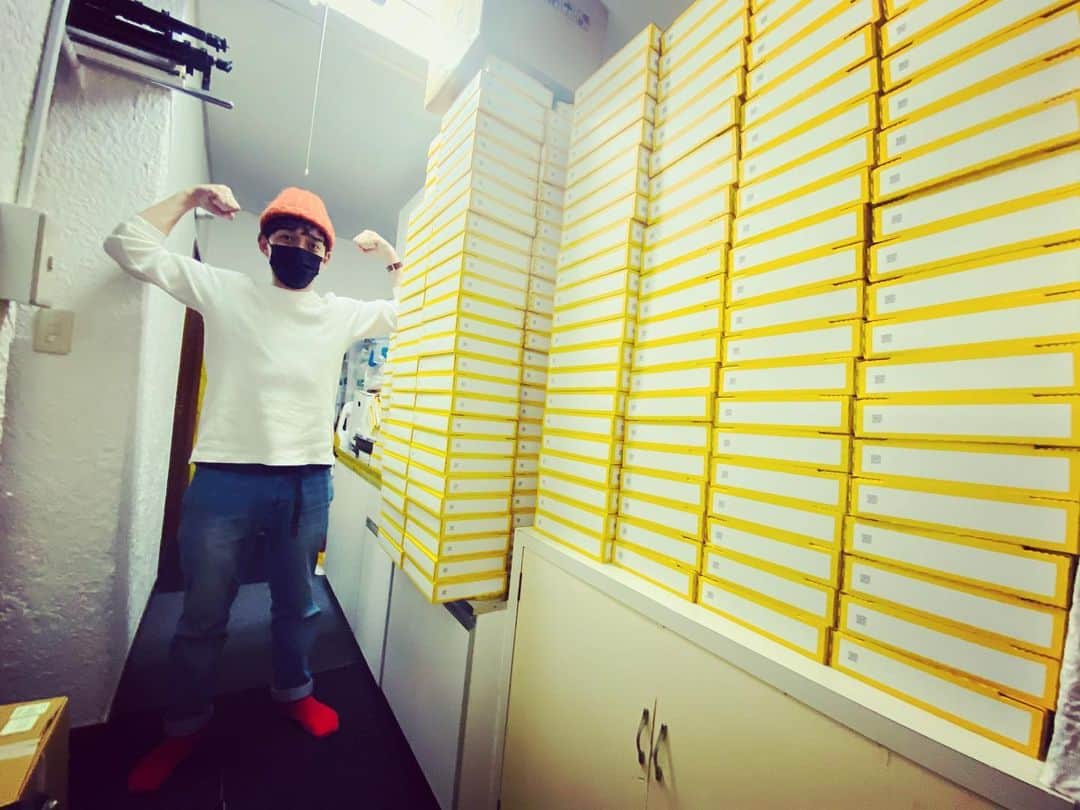 のインスタグラム：「たくさんのご注文ありがとうございます！いま入ってる分の梱包終わりました！（これは一部です）ひき続きONLINE SHOPで『CRAFT WORKS 2』やGOODSのご注文お待ちしております！#craftworks2 #プロフィールからどうぞ」