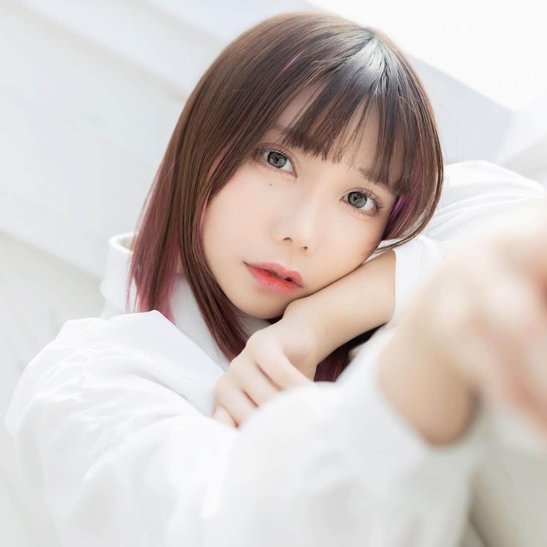 涼川ましろのインスタグラム：「あたらしいましちゃ🤍  #White」