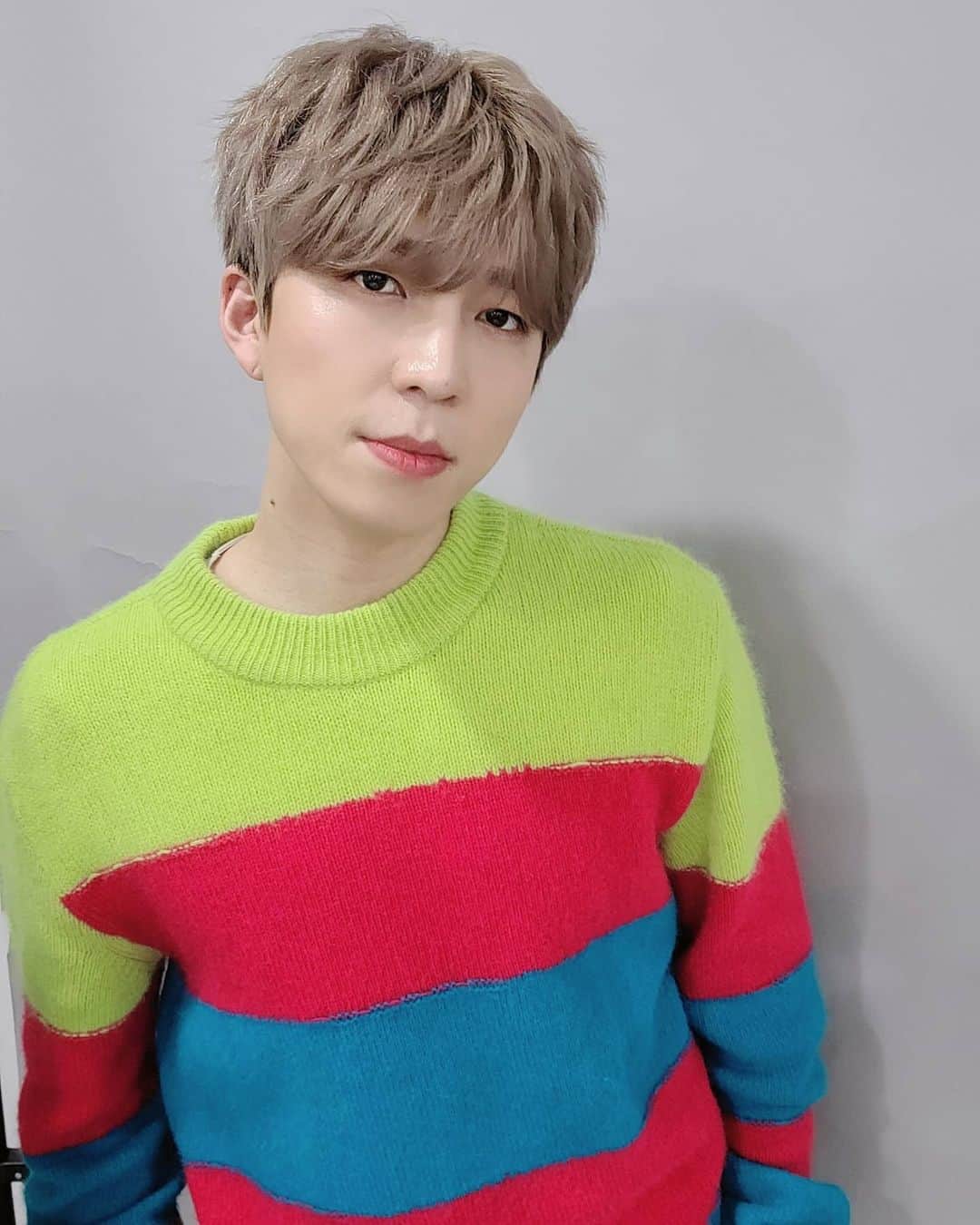 U-KISS（ユーキス）さんのインスタグラム写真 - (U-KISS（ユーキス）Instagram)「[#수현] 키스미❣ 아침에 눈 오고 지금은 바람이 많이 부는데 건강 조심하시고😷 이런 날엔 어제 나온 'I Wish' 듣는 게 딱이죠~!  #유키스 #UKISS #SOOHYUN  #I_Wish」1月28日 16時11分 - ukisskorea_official