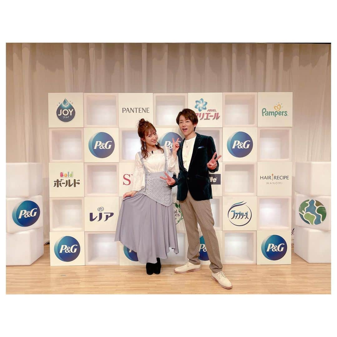 辻希美さんのインスタグラム写真 - (辻希美Instagram)「P&Gさんの環境サステナビリティオンライン発表会に杉浦夫婦で行ってきました(⃔ *`꒳´ * )⃕↝🙏💕  サステナビリティについて✋ #松岡修造 さんに教えていただきながら学んできました😉💕  #サステナビリティ って考えると難しいけど💦 #リユース #リデュース #リサイクル  と言う#3R を心掛けるだけできっと違うと思うので✋ 子どもたちとも未来のことを考えながらやれることを意識していこうと思います😌💕💕💪"  凄く楽しく学ぶことが出来ました❤️  #PG #サステナブル #環境 #リサイクル #杉浦太陽 #辻希美 #杉浦夫婦 #サステナ夫婦」1月28日 16時08分 - tsujinozomi_official