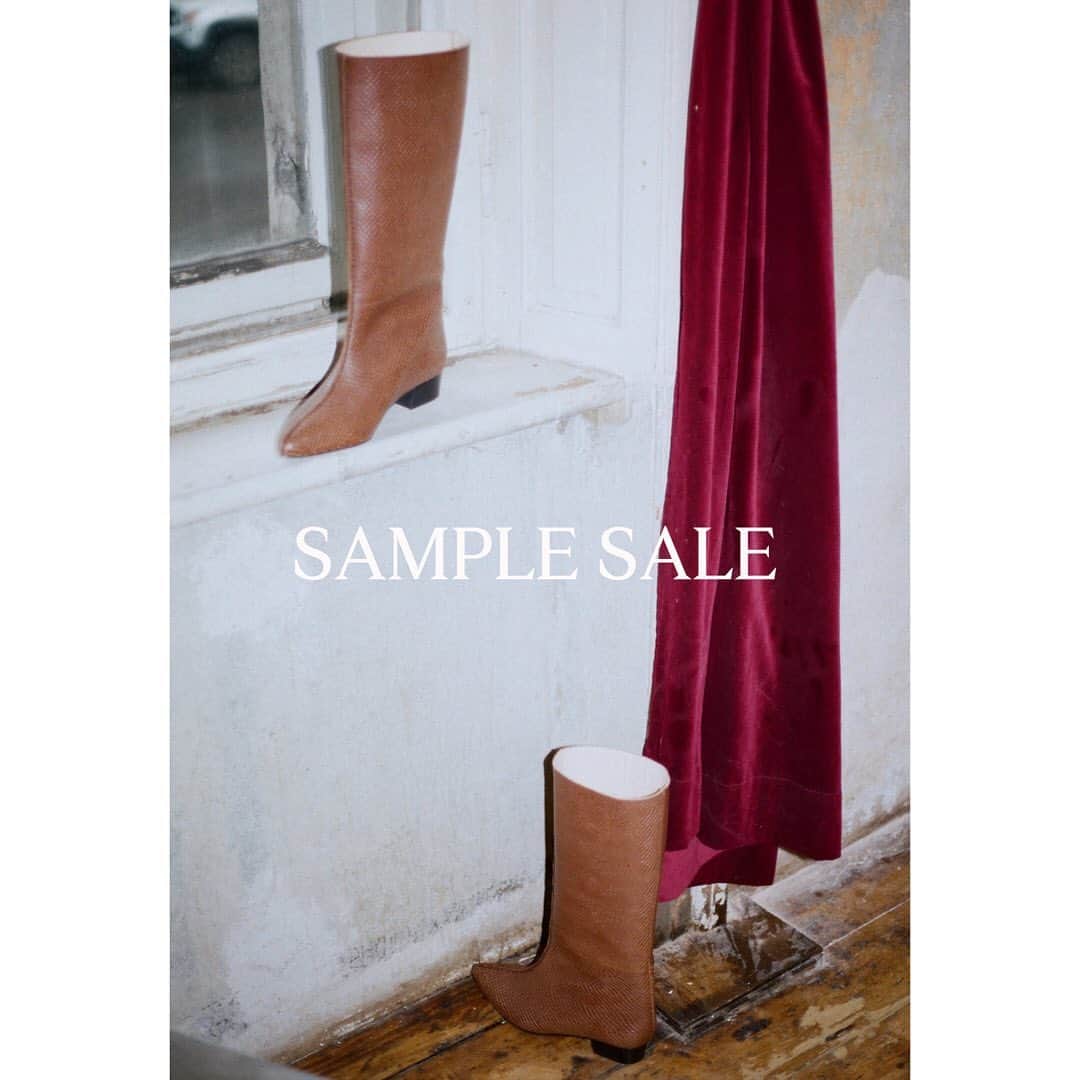テーリポルキのインスタグラム：「SAMPLE SALE 29.-30.1. Unique samples and a lot more with great prices!  ⠀⠀⠀⠀⠀⠀⠀⠀⠀ Please note that our store @kampgaden is closed today due to the moving. ⠀⠀⠀⠀⠀⠀⠀⠀⠀ #TERHIPÖLKKI #terhipölkkistore #finnishdesign #sustainable #footwear #shoes #sale #samplesale」