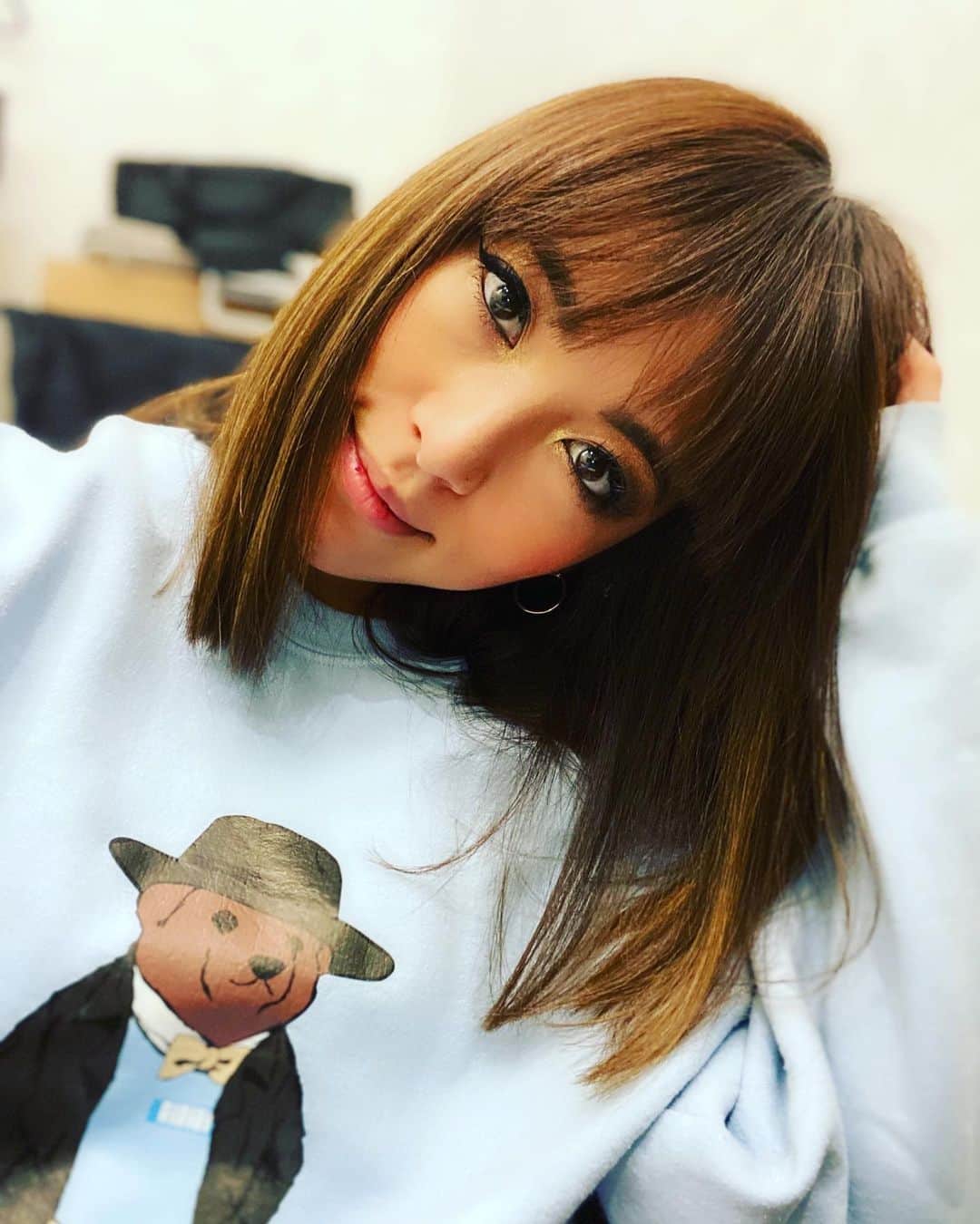 HARUMIのインスタグラム：「実はアロママッサージとかリフレクソロジーとかリラクゼーション系の幅を広げたくて、去年の9月頃から高田馬場にあるgoo-it‼︎って言うリラクゼーション系のサロンでひっそり働いてるの🐻‍❄️wちょっとずつ研修も受けてできるコトコツコツ増やし中🐣 リハビリとは全然違うけど…やっぱり人の身体を触って施術するって楽しい🌈 マッサージしてほしいとか、行きたい‼︎って言う方がいたら連絡ください♪ #高田馬場 #gooit #リラクゼーション #マッサージ #リフレクソロジー #アロママッサージ  #tokyo #japan #gogopole #gogodance #dancer #gogodancer #yogainstructor #poledancer #dancerharumi #踊るトレーナー #写真 #photography #photo #撮影 #撮影モデル #作品撮り #モデル #model」