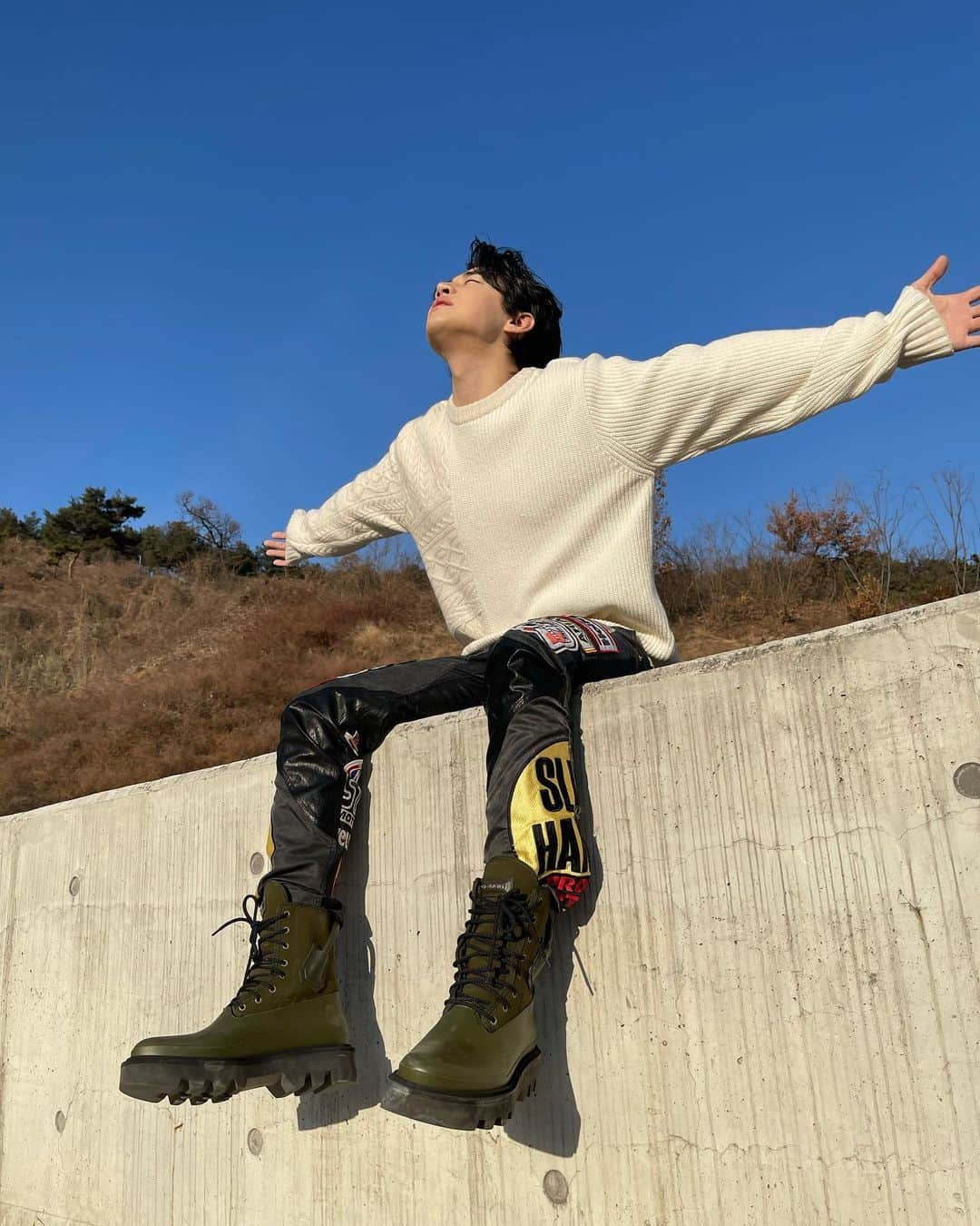 ヘンリーさんのインスタグラム写真 - (ヘンリーInstagram)「clear skies !!! finally some fresh air」1月28日 16時39分 - henryl89