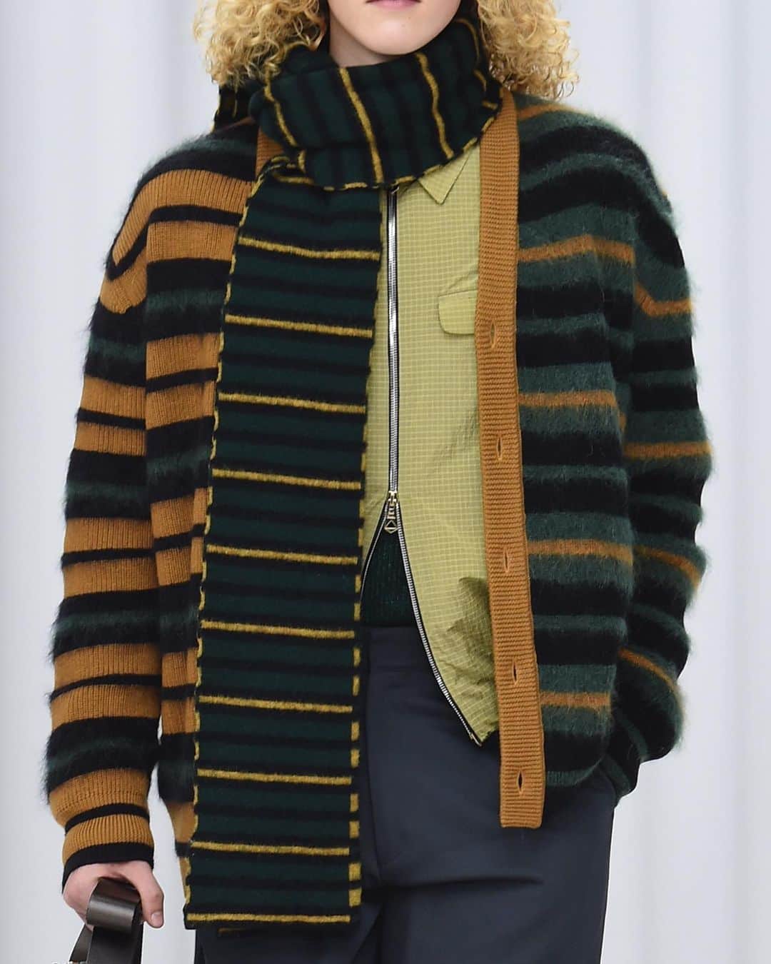 ポールスミスさんのインスタグラム写真 - (ポールスミスInstagram)「The Mohair Cardigan   Part punk, part preppy English schoolboy, this brushed mohair knit is made in Italy and play to Paul’s strength: stripes.  #PaulSmith #wool #knitwear #PFW」1月28日 16時55分 - paulsmithdesign
