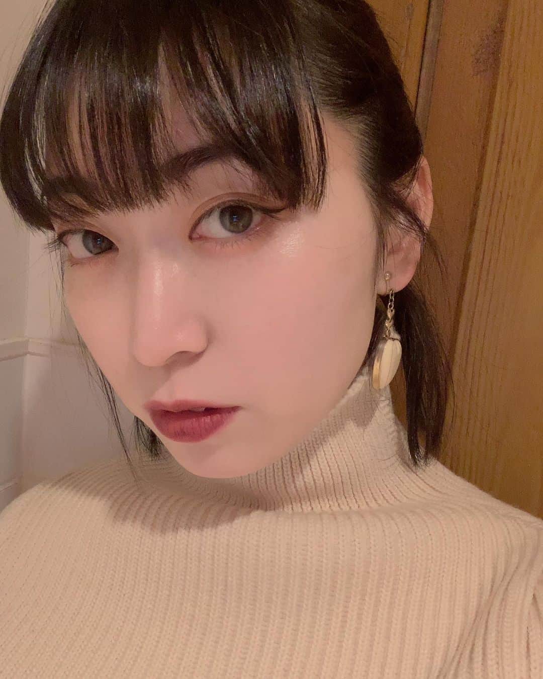 中里亜美のインスタグラム：「あなたの○○○○が欲しいのです」