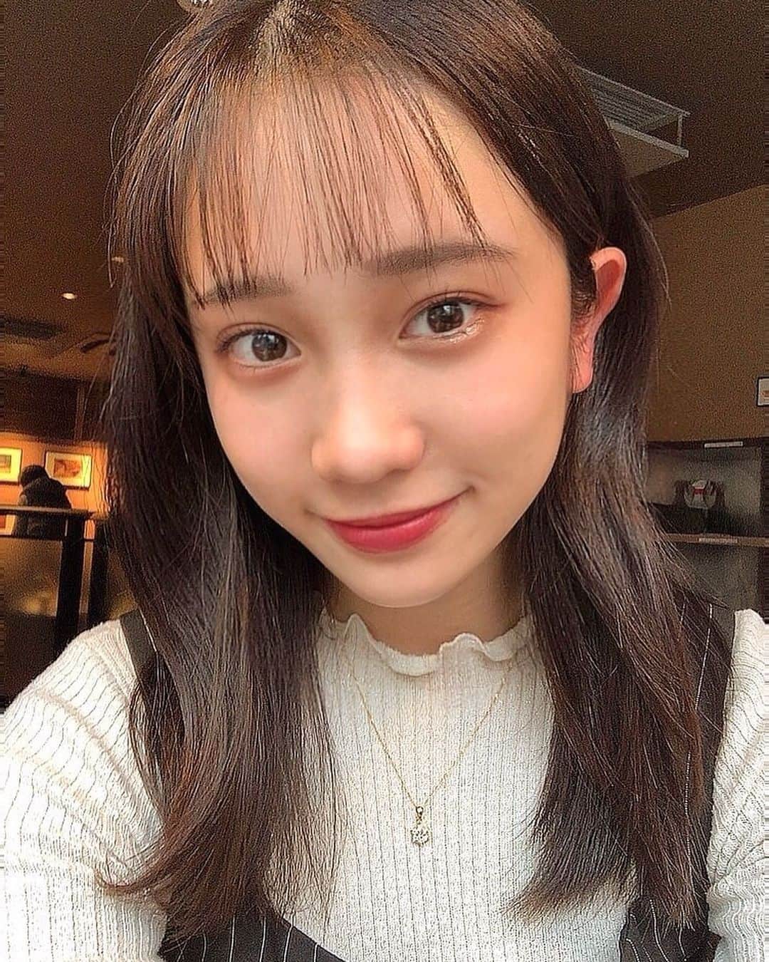 生形由佳のインスタグラム：「目元ぱっちり👀  リズさん @ris___222 に 今月もパリジェンヌラッシュリフトをしていただきました☺︎  マスカラが本当に塗りやすくなって感動🥺 忙しい朝にありがたいです😭💞  ご新規の方はご予約だと20％引きになるので ぜひリズさん @ris___222 にDM送ってね🍒  個室だからとってもリラックスできておすすめです〜☺️  #パリジェンヌラッシュリフト #まつ毛パーマ #まつ毛美容液  #ラッシュアディクト」