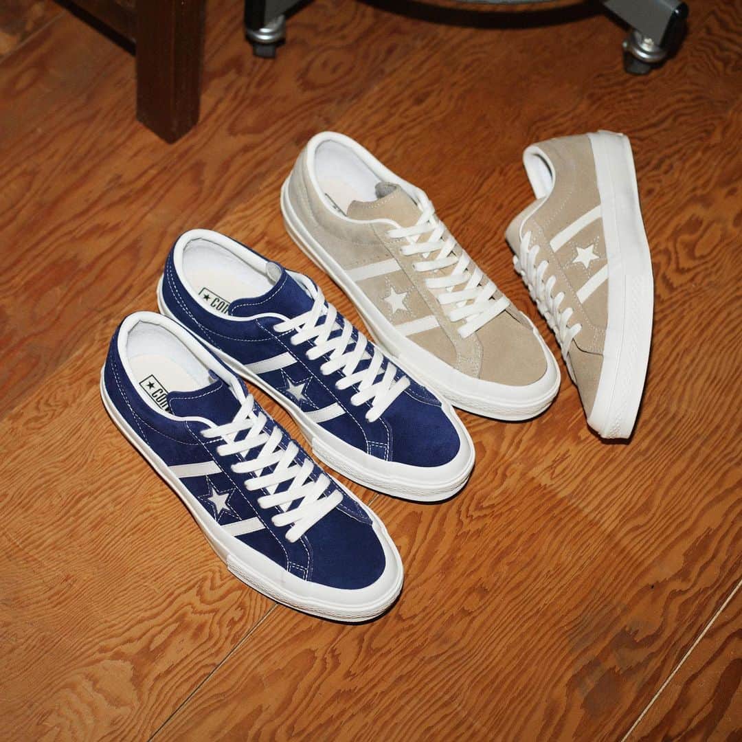 コンバースさんのインスタグラム写真 - (コンバースInstagram)「しっとりとした質感のスエードを使用したスター＆バーズ。 ビンテージライクな生成りのテープや上質なコットンシューレースでクラシカルな雰囲気に仕上げたアイテム。 ベーシックでありながらも、趣きと新鮮さを感じさせるネイビーとベージュを発売。  STAR&BARS SUEDE ￥13,200（税込）  #converse #star_bars #shoes #kicks #kotd #コンバース #スターアンドバーズ #シューズ #スニーカー」1月28日 17時00分 - converse_jp