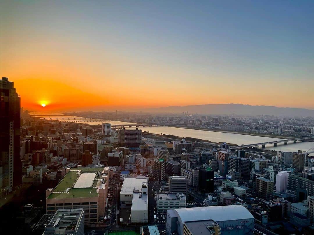 松下信治のインスタグラム：「Osaka home」