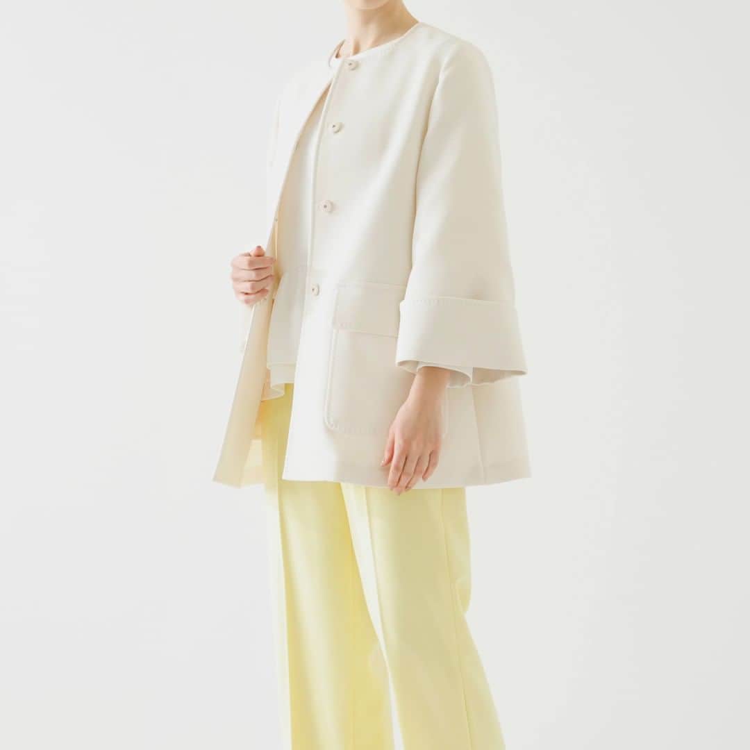 m-i-d e-shoppingさんのインスタグラム写真 - (m-i-d e-shoppingInstagram)「・ 2021 SPRING COLLECTION  【PRODUCT CODE】 C235-005 . 【COLOR】 YELLOW：040 SAXE：073 OFF WHITE：101 . 【SIZE】34 36 38 . 【PRICE】¥49,000(+tax) ・ #jacket #springcoat #mid_e_shopping #mpremier #2021ss #エムプルミエ #エムプルミエブラック」1月28日 18時00分 - mid_e_shopping