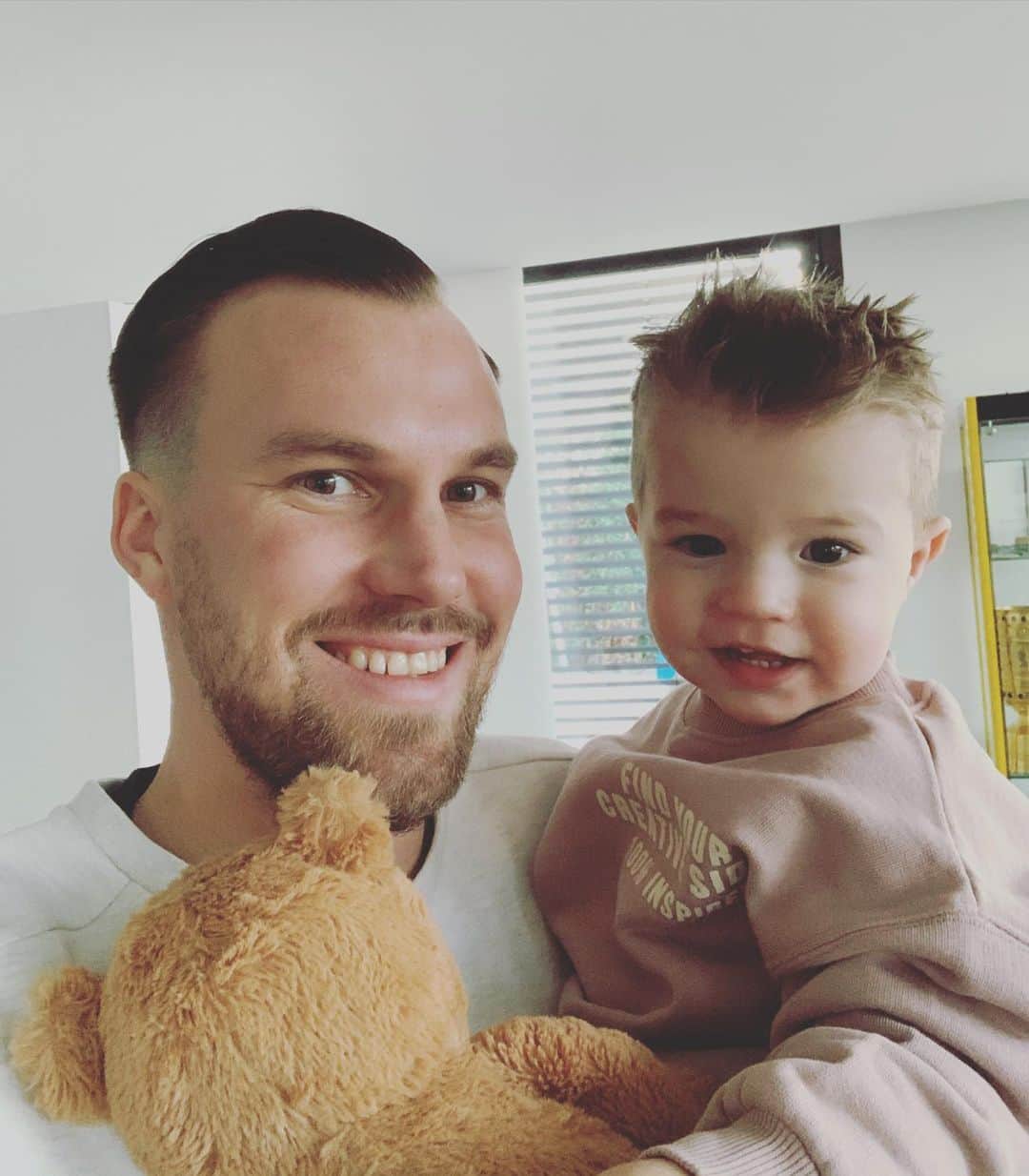 ケヴィン・グロスクロイツのインスタグラム：「Mein Champion 💪🏻💯❤️」