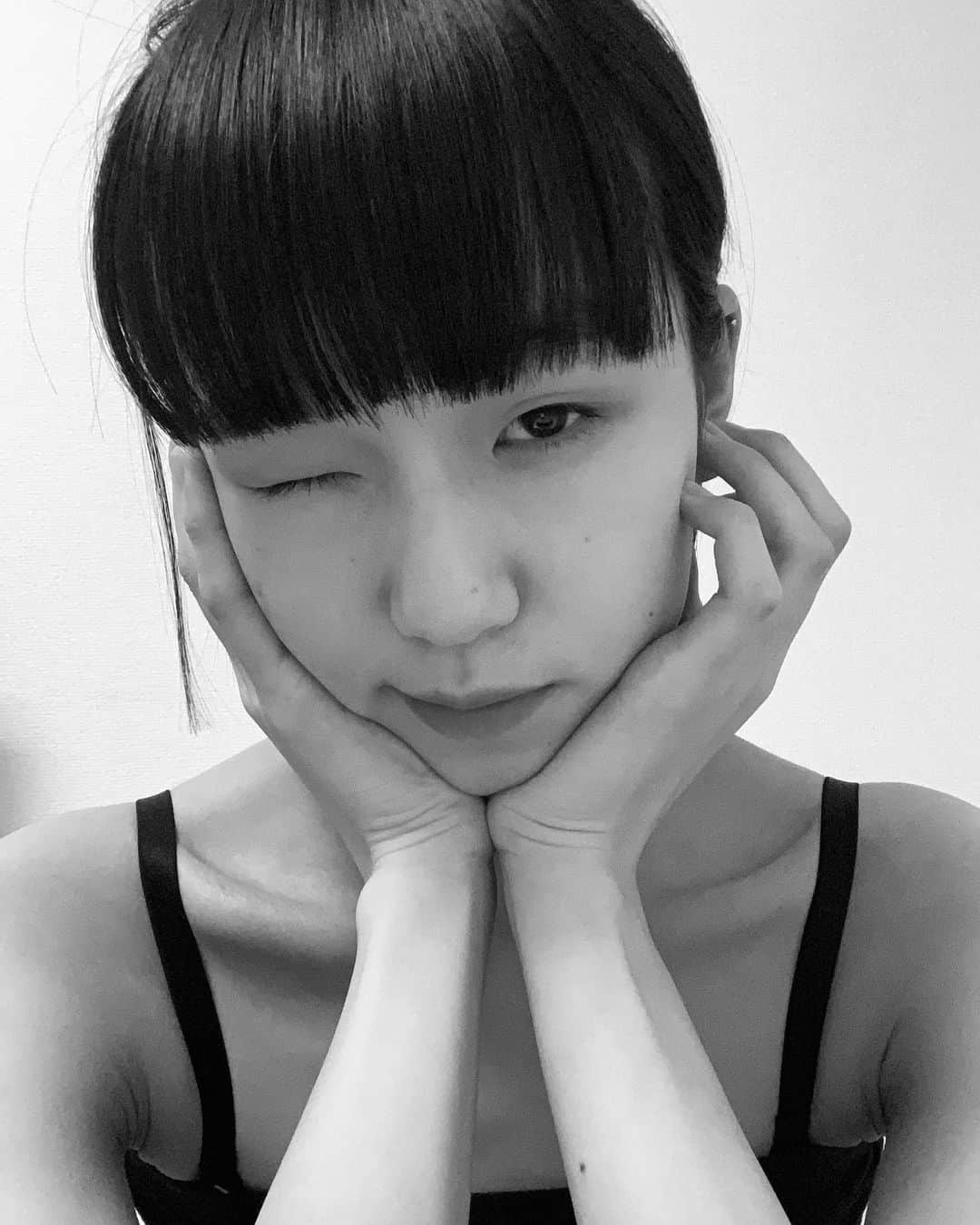 小田鈴音のインスタグラム：「.」