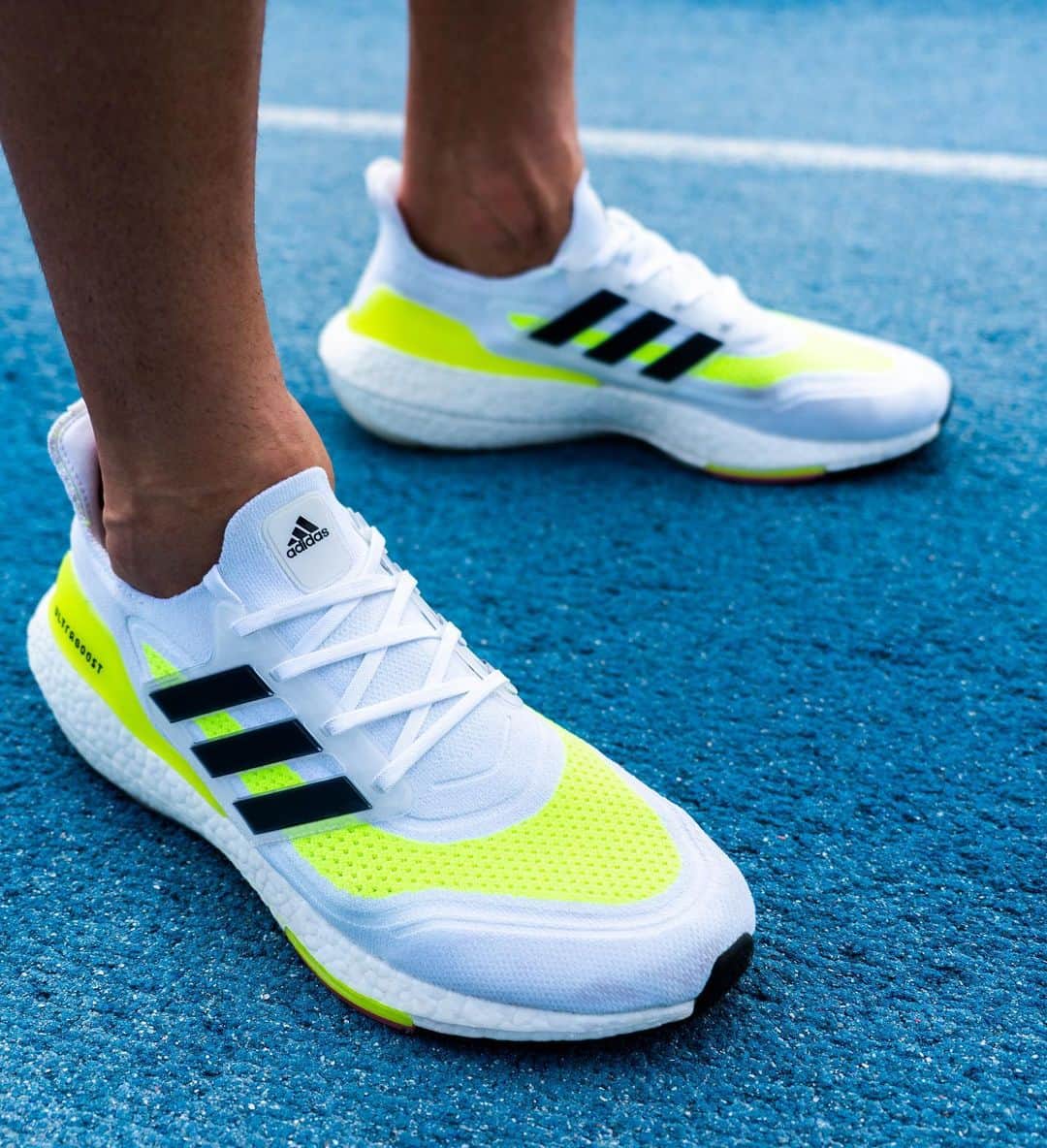 カーティス・マーシャルさんのインスタグラム写真 - (カーティス・マーシャルInstagram)「Just dropped! 🔥 @adidas #Ultraboost21 feels like you’re running on clouds, with a tailwind, downhill! SO MUCH ENERGY!!! 👟 ///」1月28日 18時21分 - kurtismarschall