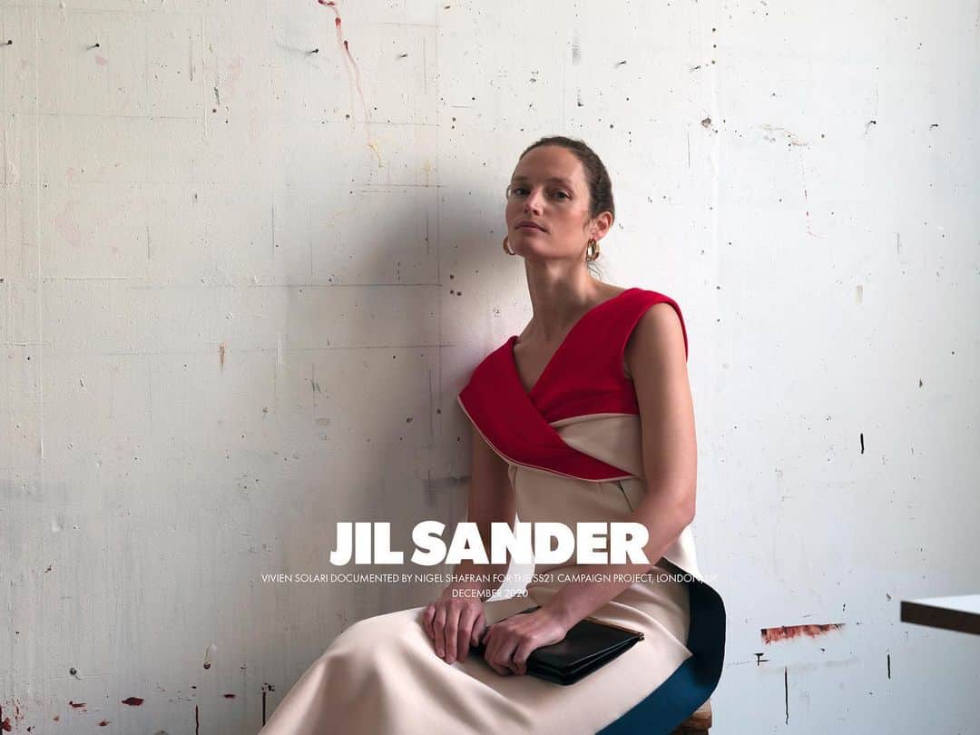 ジルサンダーのインスタグラム：「#JILSANDER #SS21CAMPAIGN The SS21 Campaign Project Vivien Solari documented by Nigel Shafran, London, UK December 2020 #JilSanderbyLucieandLukeMeier」