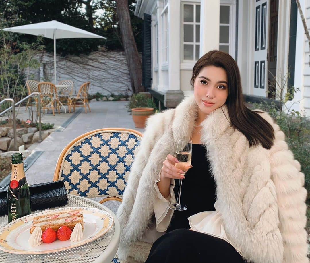 山本マリナのグルメインスタ