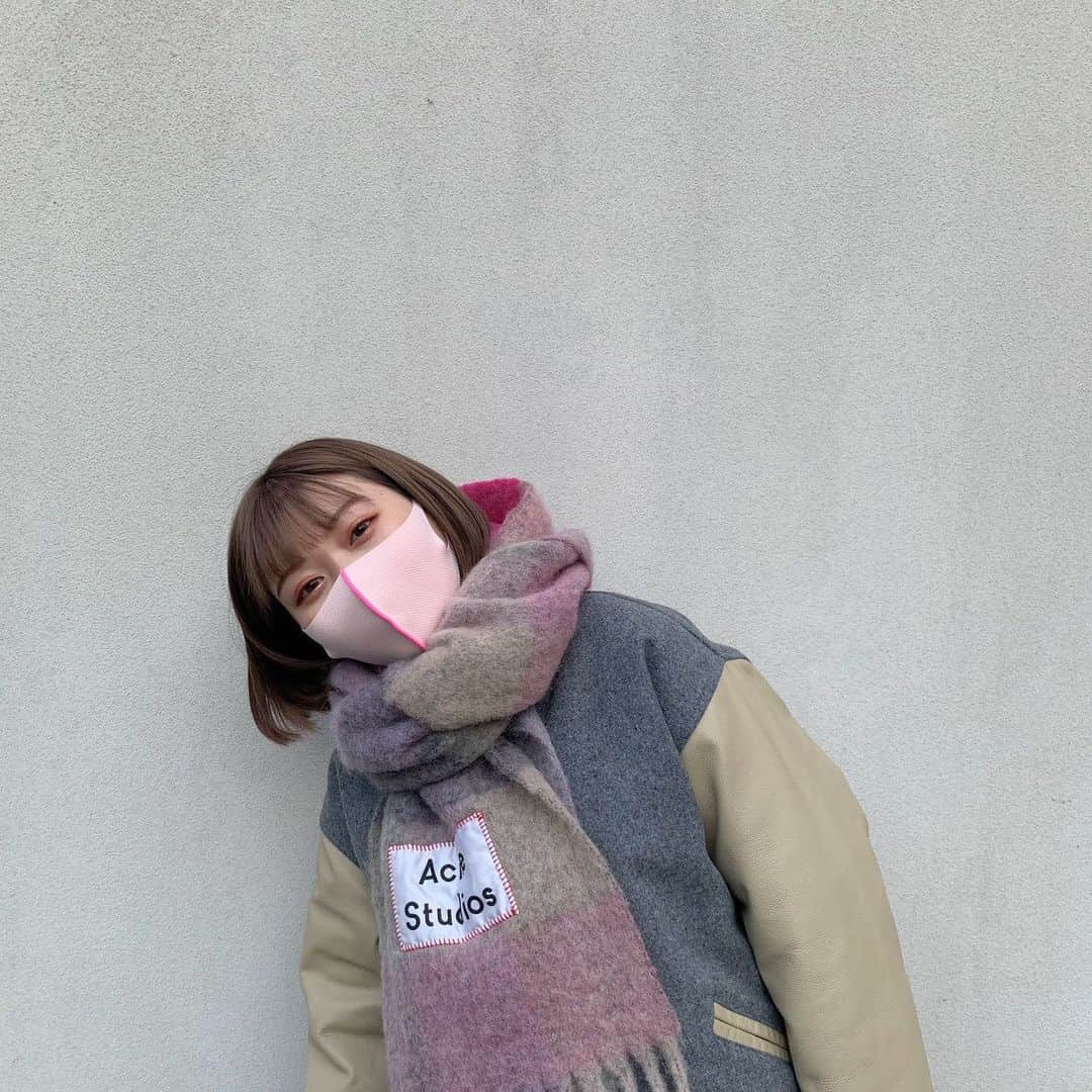 古関れんさんのインスタグラム写真 - (古関れんInstagram)「韓国マスク🦭❤︎﻿ カラバリがあって選べたので今日は﻿ 服に合わせてピンクに。﻿ 紫外線を90%カットしてくれるので﻿ 寒い時期も対策できてそれもうれしい❤︎﻿ #ardw #アルダウ  #PR #アルダウマスク #ardwmask ﻿ ﻿」1月28日 18時46分 - renkoseki