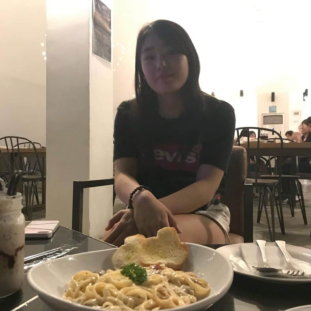 小山星流のインスタグラム：「2年前の私 in Philippine🇵🇭  #philippines #セブ島」