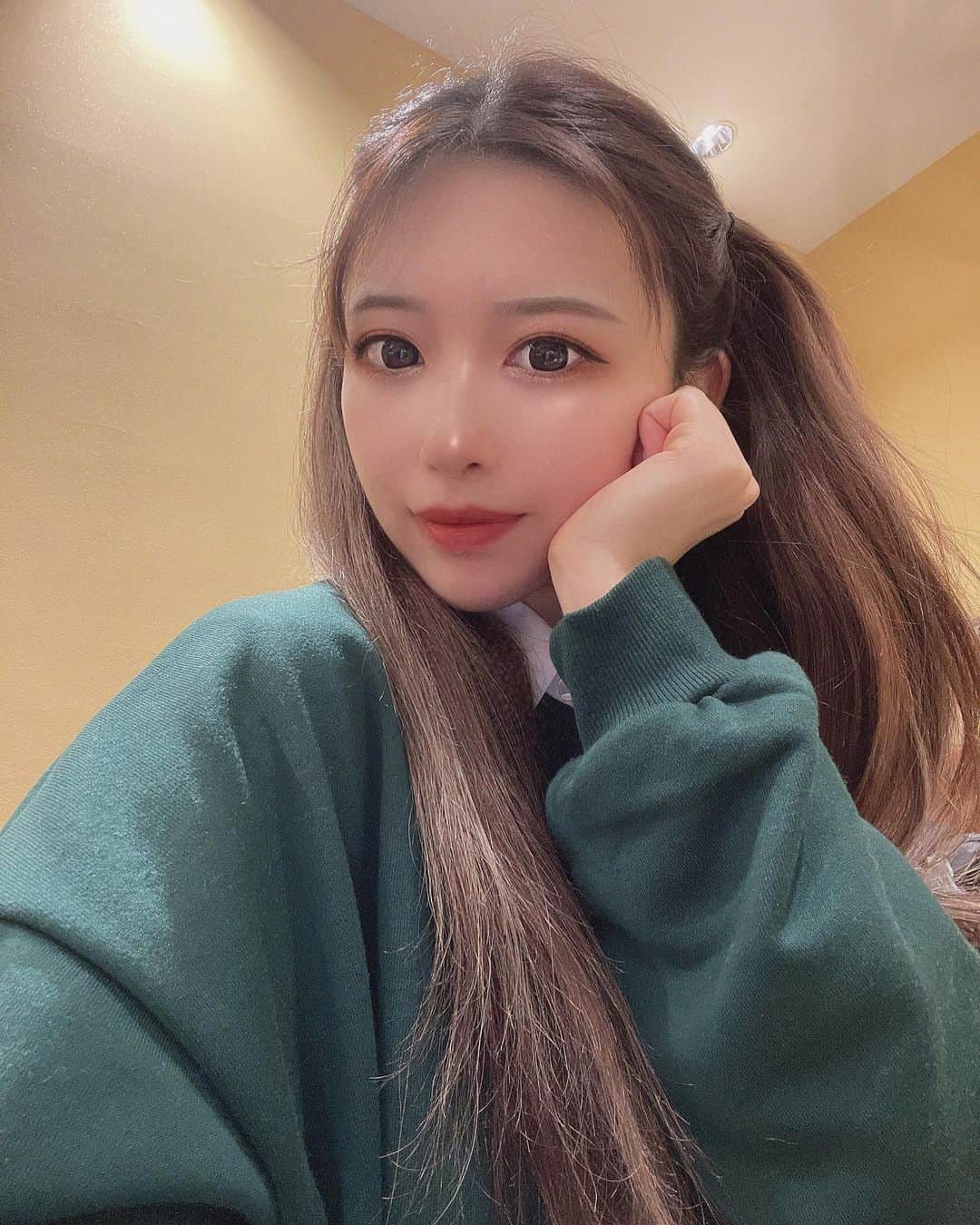 渡邊真由のインスタグラム：「みどり」