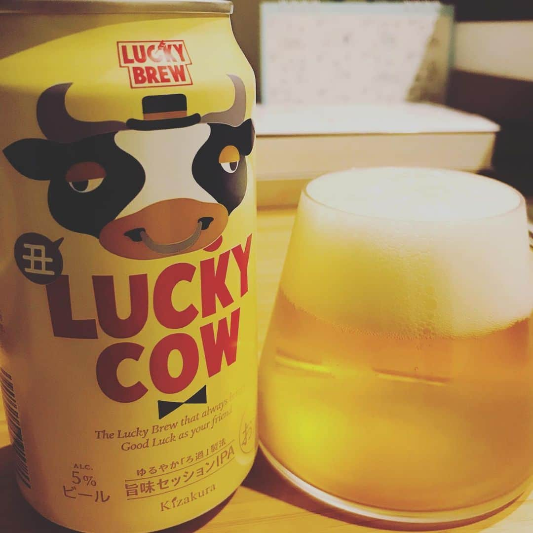 堀井亮佑のインスタグラム：「丑年！かわいい。 このシリーズでは一番好きかも。フルーティ。 #beer #堀井ビールログ」