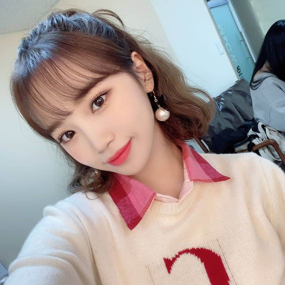 IZ*ONEさんのインスタグラム写真 - (IZ*ONEInstagram)「D-D-DANCE✨  #채원 #チェウォン #IZONE #아이즈원 #アイズワン」1月28日 19時02分 - official_izone