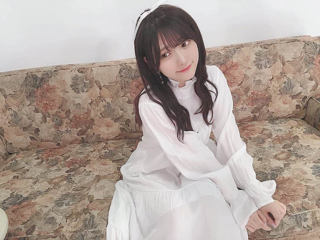 山田麻莉奈さんのインスタグラム写真 - (山田麻莉奈Instagram)「. きのう発売された ギルドロップスの4thシングル 『それでも僕らは･･･。』のオフショット🐇  インスタ遡ると、 去年の9月くらいに撮影してる。  今と雰囲気だいぶ違うわたしです(・ワ・)」1月28日 19時16分 - marina.yamada_324