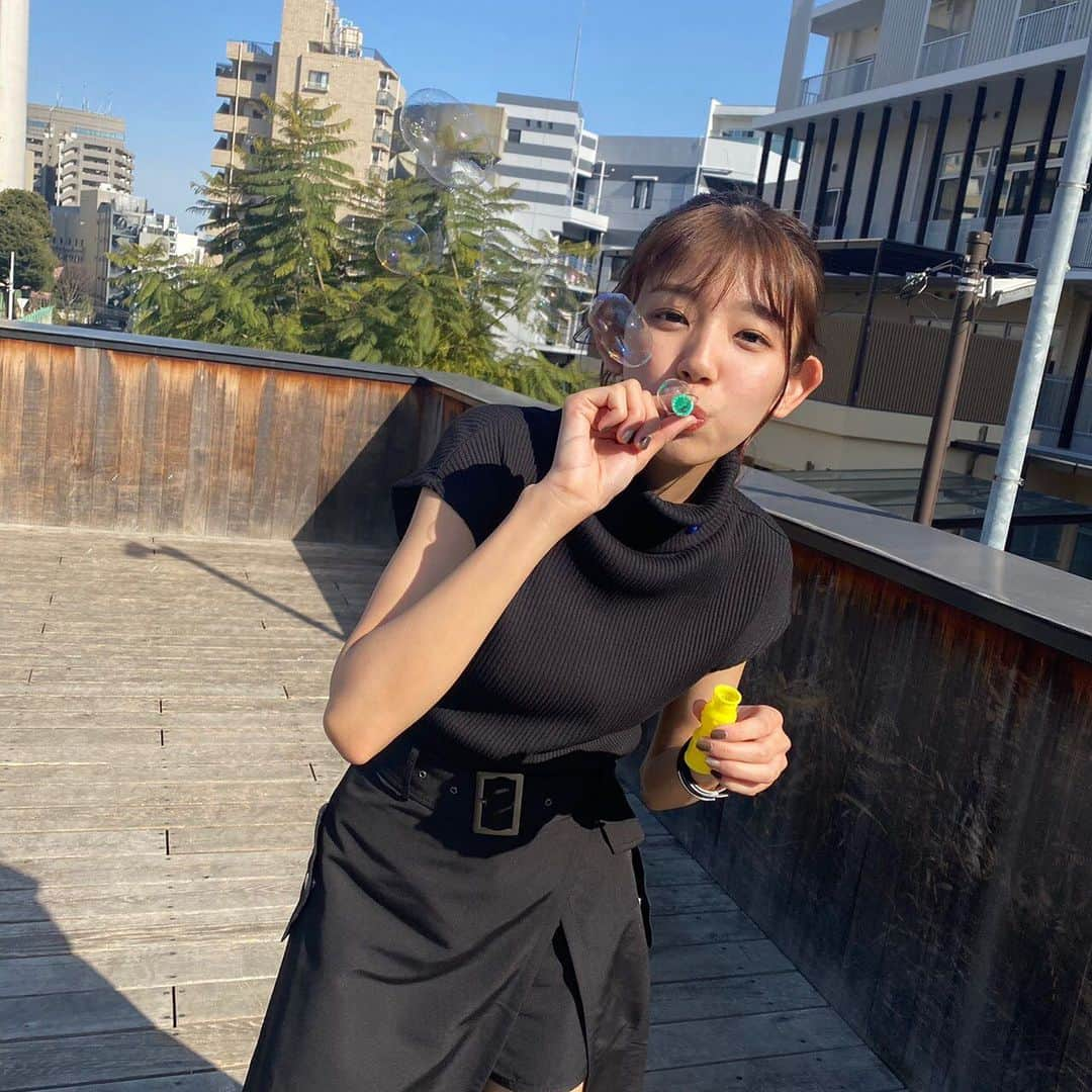 里菜さんのインスタグラム写真 - (里菜Instagram)「・ Are You Ready To Shine?のオフショット📷 シャボン玉楽しかったよ〜！」1月28日 19時59分 - rina_crownpop