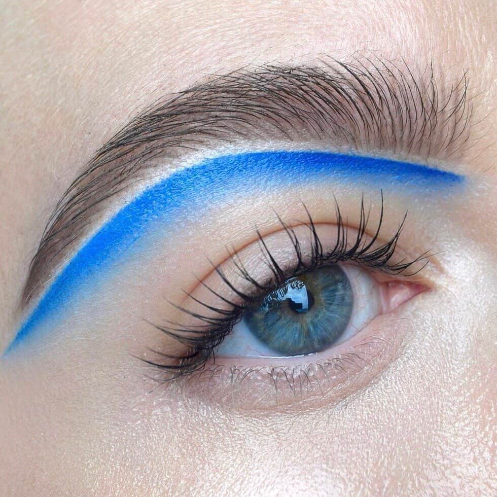 M·A·C Cosmetics UK & Irelandさんのインスタグラム写真 - (M·A·C Cosmetics UK & IrelandInstagram)「On cloud LINE☁️⁠⠀ 💙Paint Stick in Marine Ultra⁠⠀ 💙Extended Play Gigablack Lash Mascara⁠⠀ 💙Shape and Shade Brow Tint in Stud⁠⠀ 💙Big Boost Fiber Gel Spiked⁠⠀ Tag a friend who’d love this👇⁠⠀ ⁠⠀ Regram @dausell⁠⠀ #MACCosmeticsUK #MACCosmetics #MACLiner #MACMascara #MACBrows #Eyeliner #Makeup #Beauty⁠⠀」1月28日 20時04分 - maccosmeticsuk