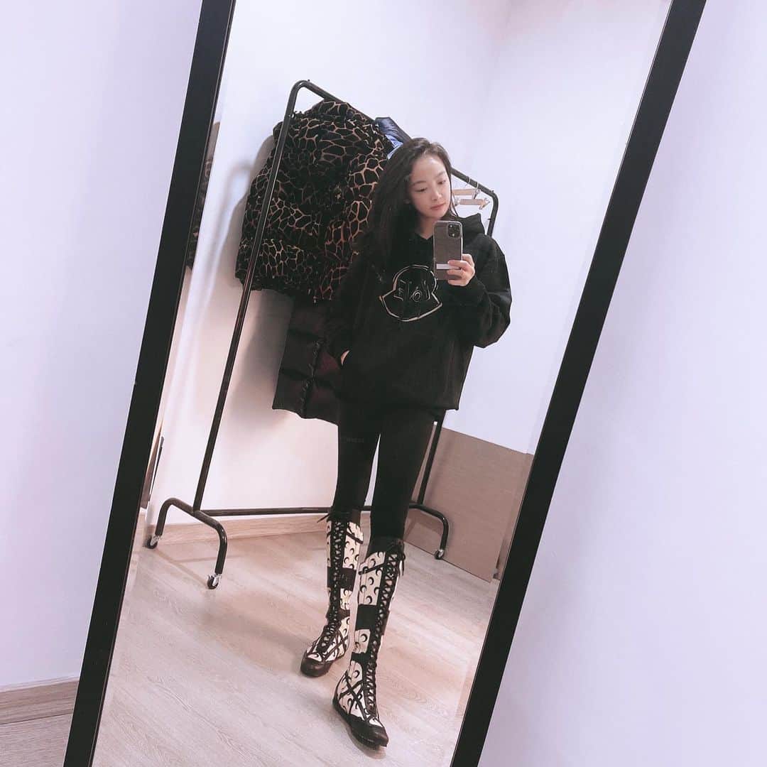 のインスタグラム：「😘」