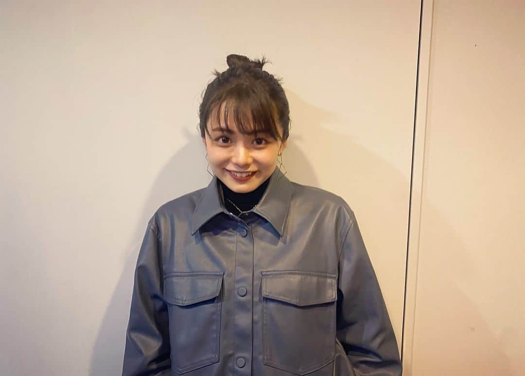 足立佳奈のインスタグラム：「大学の試験が終わって春休み☺︎☺︎ 嬉しさ隠せない表情してます。  髪の毛ハネ散らかしてるのに気付かなかった、、。恥ずかしい、、。  #今日の足立」
