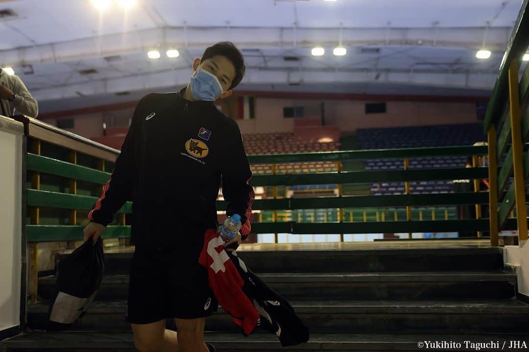 杉岡尚樹のインスタグラム：「✔️世界選手権🇪🇬﻿ 🔜 @toyota_auto_body_bravekings ﻿ 少し休んでからリーグチャンピオン目指してまた突っ走ります🦍🔥﻿ 📸: @tagucci42  #egypt2021 #jhl #彗星JAPAN #トヨタ車体 #bravekings #handball #ハンドボール﻿」