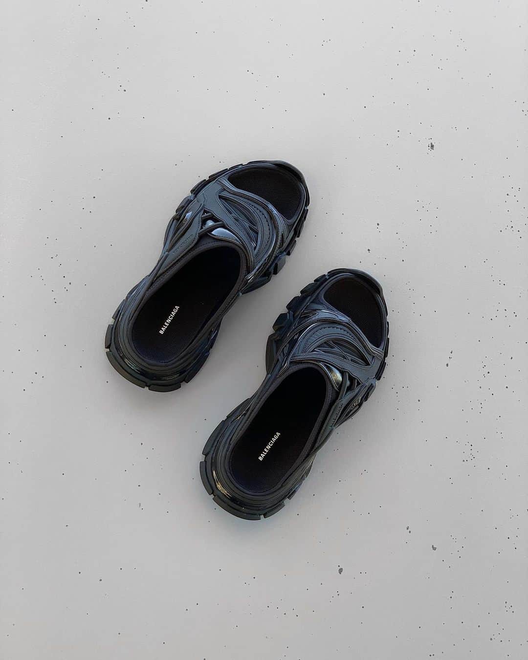 のインスタグラム：「・ ・ ・ New arrival✔️ ss21 @balenciaga  ・ ・ ・ ・ ・ available at store✔️ ・ ・ ・ ・ ・  #balenciaga #AYIN #ss21 #tracksandal」