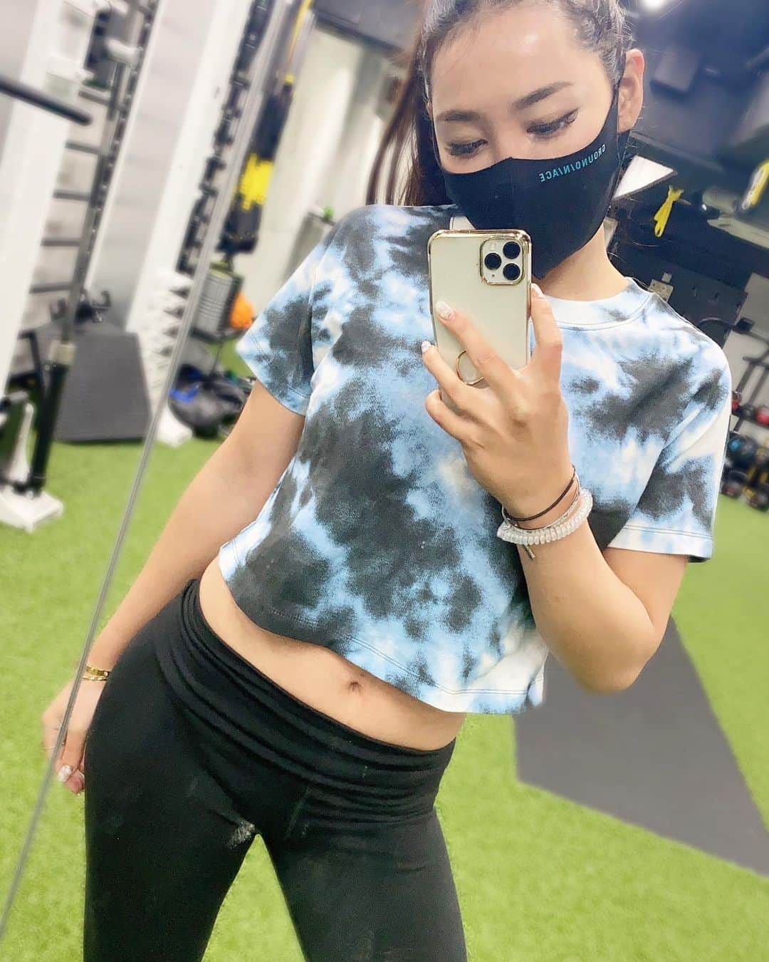 yurieさんのインスタグラム写真 - (yurieInstagram)「@funx.fitness でサーキットトレーニング☺️✨  30秒やって20秒休む💪 三種目はworkout  三種目はcardio の六種目をエンドレスで頑張る😤  筋肉痛もバキバキの中でのトレーニング☺️♪  大輔さん、いつもありがとうございます😊！  #遊びで動きを取り戻せ　 #workout #fitness #buttworkout #fit #sexybody #bodymaking #workoutgirl #fitnessgirl #ワークアウト #フィットネス#筋トレ女子 #美尻トレーニング #トレーニング #腹筋 #ファンクショナルトレーニング　#パーソナルトレーニング　#fit #筋トレ女子　#スクワット　#workoutvideo #筋トレ動画 #美尻」1月28日 22時11分 - yurie808golf