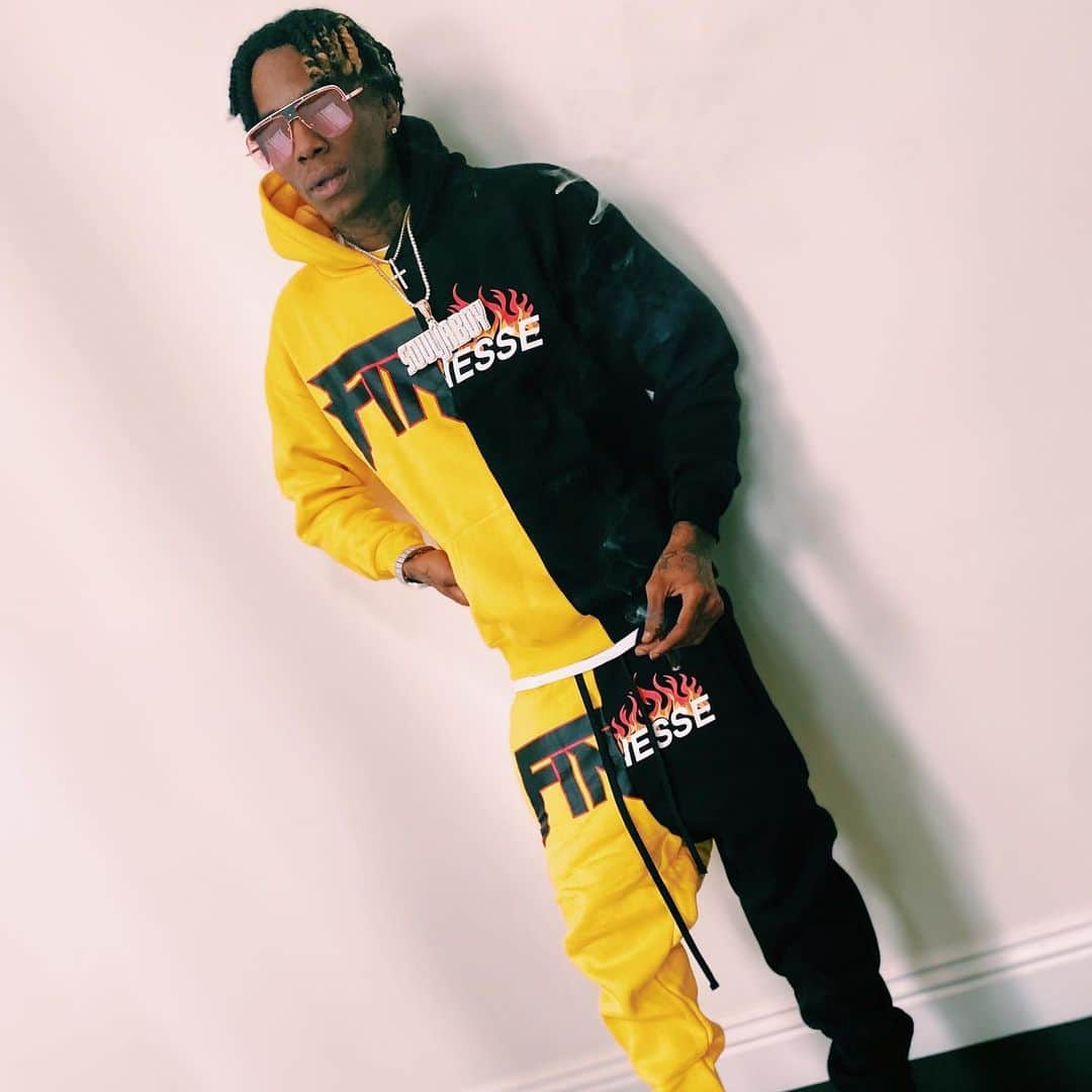 ソウルジャ・ボーイ・テレムのインスタグラム：「Finesse 🔥✔️ @fashionnovamen #fashionovapartner」