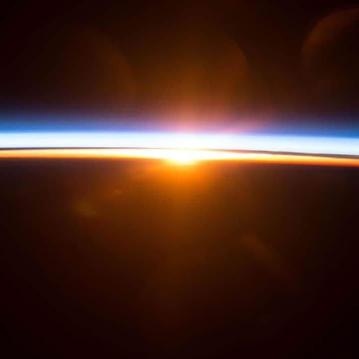 NASAのインスタグラム：「⁣Each January, we pause to honor members of the NASA family who lost their lives while furthering the cause of exploration and discovery, including the crews of Apollo 1 and space shuttles Challenger and Columbia. In 2021, the Day of Remembrance was observed on Jan. 28, the 35th anniversary of the Challenger tragedy. #NASARemembers: ⁣ Apollo 1⁣ Roger Chaffee⁣ Gus Grissom⁣ Ed White⁣⁣ ⁣ STS-51L Challenger⁣ Christa McAuliffe⁣ Ron McNair⁣ Ellison Onizuka⁣ Judy Resnik⁣ Dick Scobee⁣ Michael Smith Gregory Jarvis  ⁣ STS-107 Columbia⁣ Michael Anderson⁣ David Brown⁣ Kalpana Chawla⁣ Laurel Blair Salton Clark⁣ Rick Husband⁣ Willie McCool⁣ Ilan Ramon⁣ ⁣⁣ Image Credit: NASA  #NASA #Remembering #Heroes #Astronauts #AdAstra」