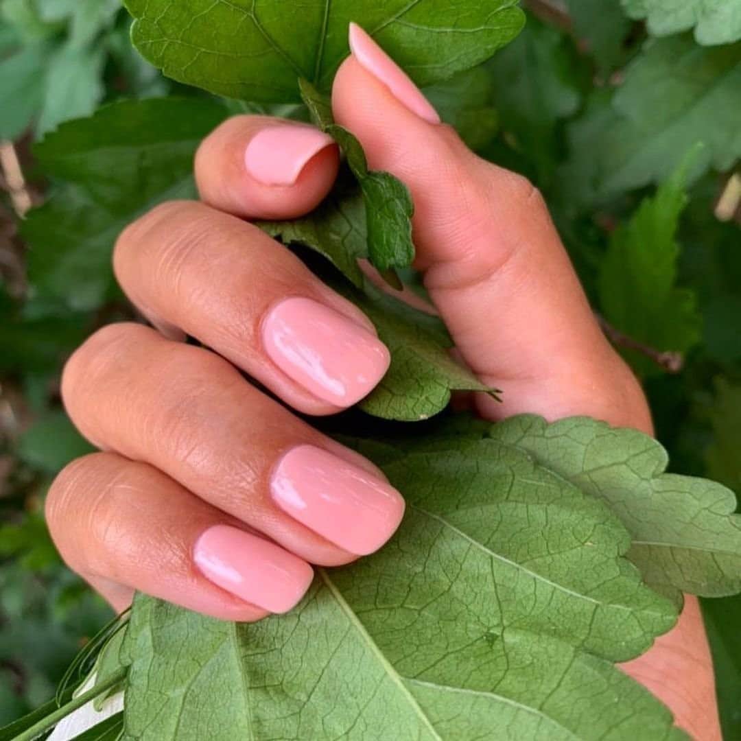 OPIさんのインスタグラム写真 - (OPIInstagram)「Double tap if you love a good #pink 💕 Shade: #SweetHeart  By: @natural.nails.by.t  #OPIObsessed #ColorIsTheAnswer #NOTD #NailSwag #NailsOfInstagram #NailsOnFleek #NailPolish #Nails #OPI」1月29日 8時55分 - opi