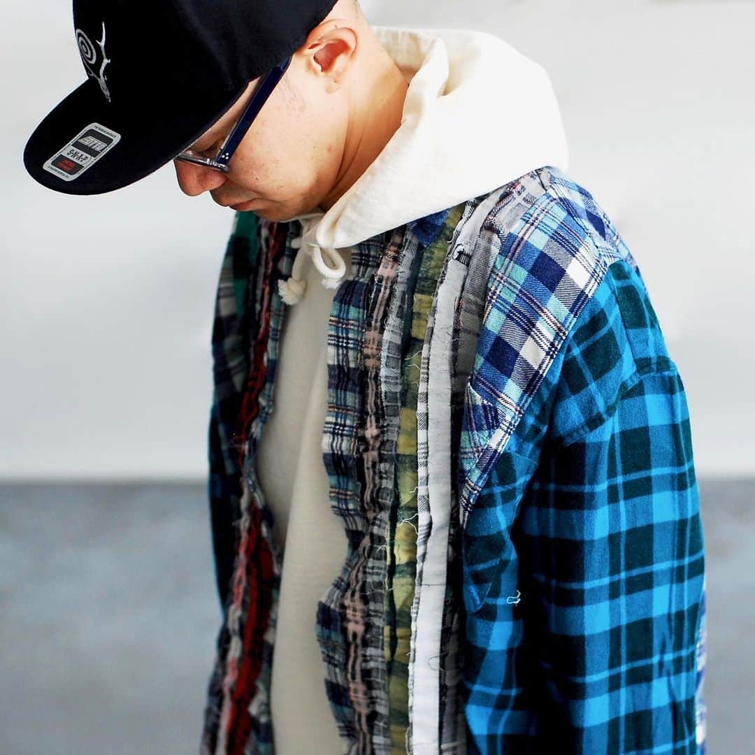 のインスタグラム：「_ Rebuild by Needles / リビルドバイニードルズ "Flannel Shirt - Ribbon Wide Shirt" ¥22,000- _ 〈online store / @digital_mountain〉 https://www.digital-mountain.net/shopdetail/000000012885/ _ 【オンラインストア#DigitalMountain へのご注文】 *24時間受付 *15時までのご注文で即日発送 *1万円以上ご購入で送料無料 tel：084-973-8204 _ We can send your order overseas. Accepted payment method is by PayPal or credit card only. (AMEX is not accepted)  Ordering procedure details can be found here. >>http://www.digital-mountain.net/html/page56.html _ 本店：#WonderMountain  blog>> http://wm.digital-mountain.info _ #NEPENTHES #Needles #ネペンテス #ニードルズ _ 〒720-0044  広島県福山市笠岡町4-18  JR 「#福山駅」より徒歩10分 #ワンダーマウンテン #japan #hiroshima #福山 #福山市 #尾道 #倉敷 #鞆の浦 近く _ 系列店：@hacbywondermountain _」