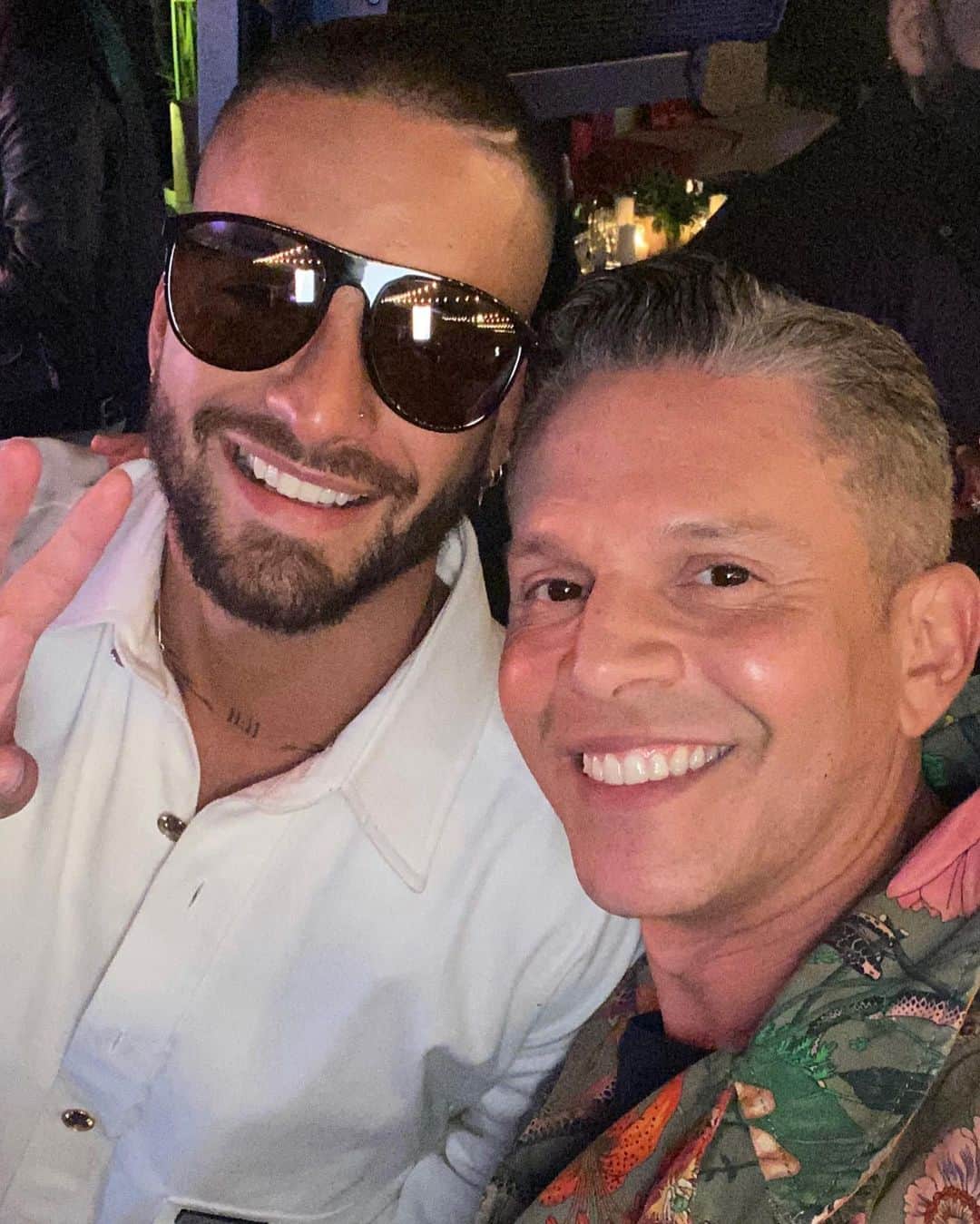 のインスタグラム：「Happy 27th Bday @maluma wish you the best!!! Feliz cumple #Maluma te deseo lo mejor!!! Congrats for #7dj #rodnerfigueroa」