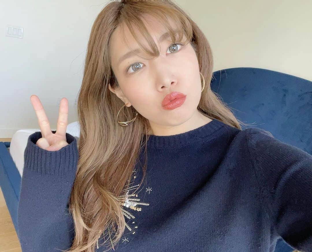 滝沢結貴のインスタグラム：「✌🏼」