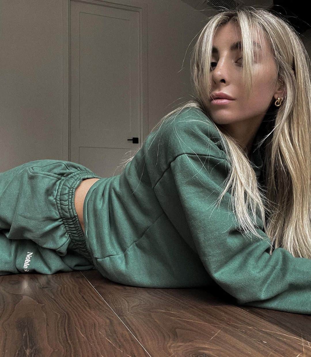 Lauren Elizabethのインスタグラム：「love to see it 💇🏼‍♀️💆🏼‍♀️」