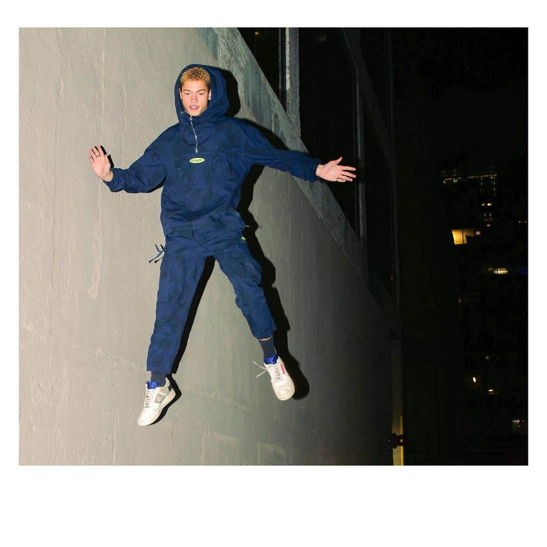 アイスバーグのインスタグラム：「Unveiling our new male muse @kahlilbeth #Iceberg1974 #sportswear」