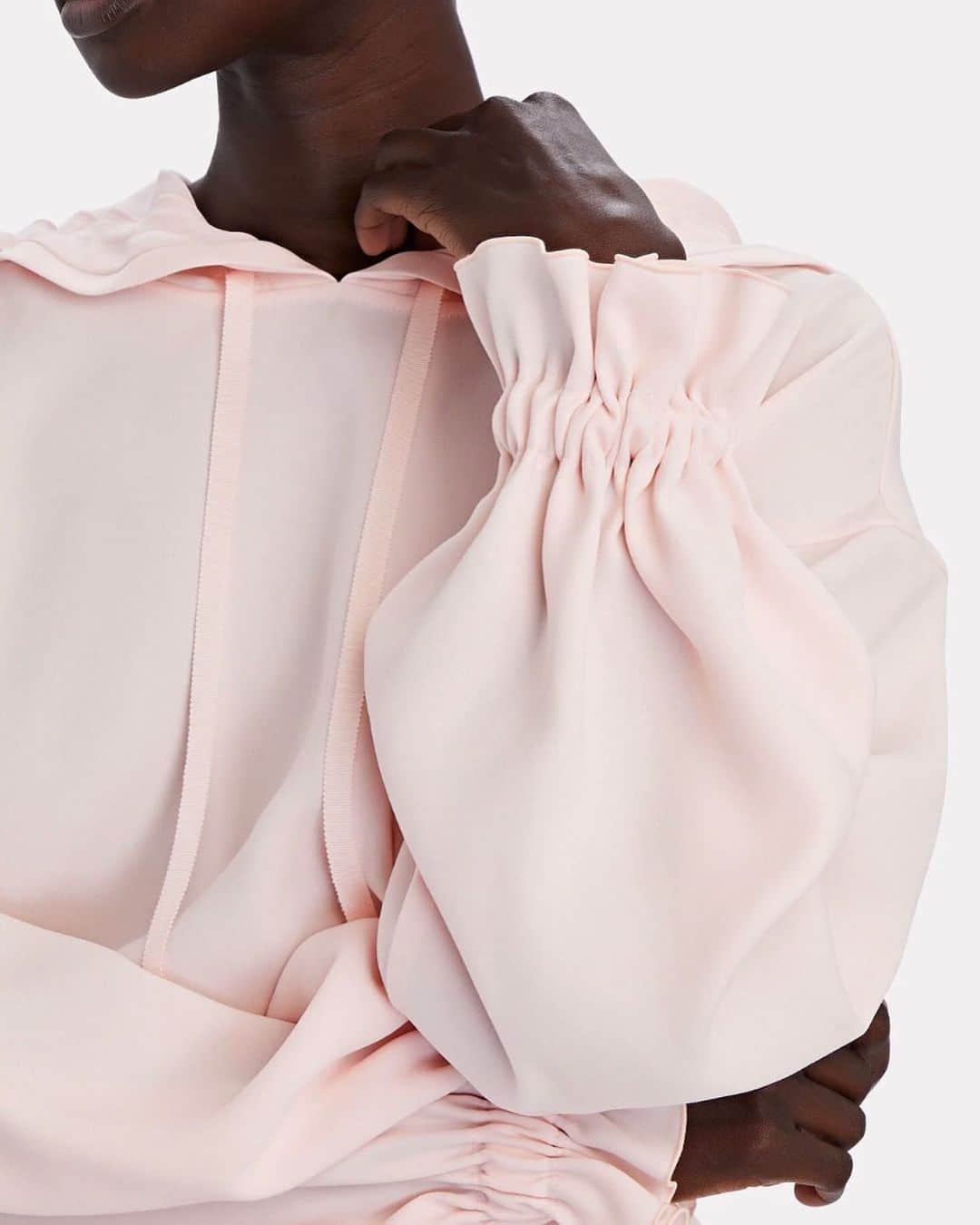 のインスタグラム：「Delicate Details. Close up of our Japanese Crepe Dahlia Hoodie. Available at @Intermixonline.」