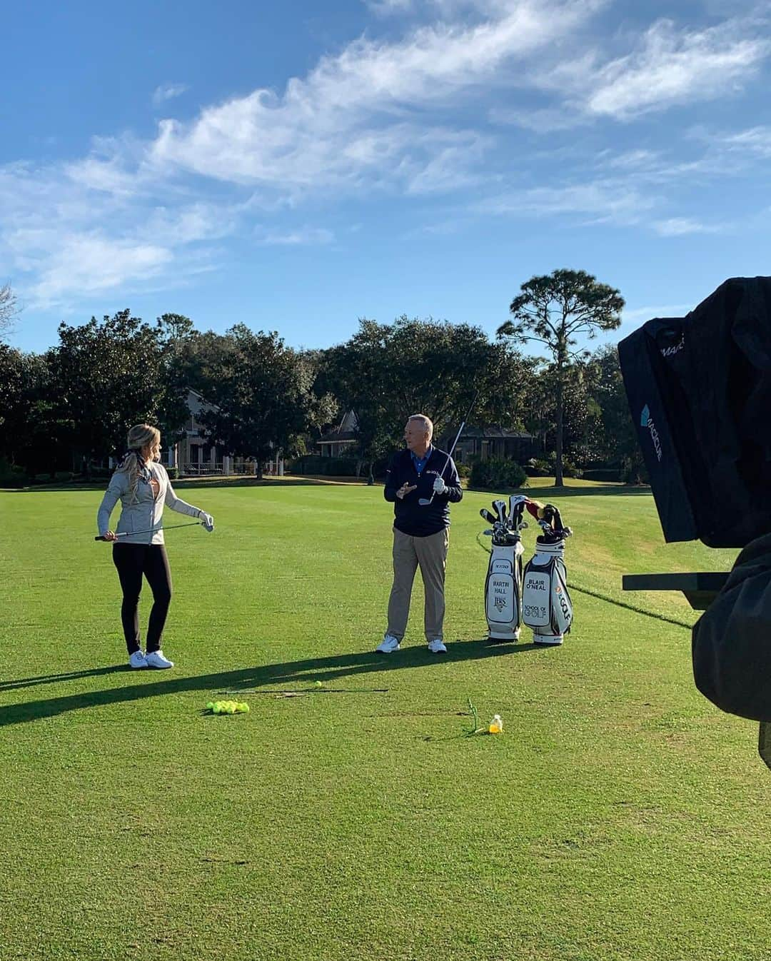 ブレア・オニールさんのインスタグラム写真 - (ブレア・オニールInstagram)「Were back! 🤩 Monday Nights 7pm ET on @golfchannel See you February 1st for the season premiere! ⛳️ 📺 #SchoolOfGolf is back in session & @martinhallgolf and I can’t wait to help you all out with your golf games in 2021👊🏽 👉🏼 slide thru for a lil behind the scenes action! #golfchannel #host」1月29日 1時25分 - blaironealgolf