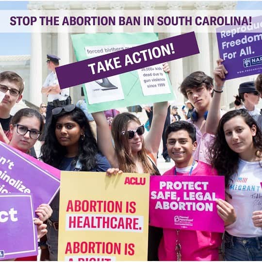ビジー・フィリップスさんのインスタグラム写真 - (ビジー・フィリップスInstagram)「YOU GUYS- RIGHT NOW! I need your help NOW. South Carolina Senators are voting on a bill TODAY(probably within an HOUR) that would ban abortion in SC. We cannot let this happen.  Call (803) 212-6200 and urge SC Senators to vote no on S.1. TAKE THREE MINUTES RIGHT NOW PLEASE AND DO THIS!!!! #mybodymychoice @aclu_nationwide @reprorights @ppact @prochoiceamerica @shityoushouldcareabout」1月29日 2時11分 - busyphilipps