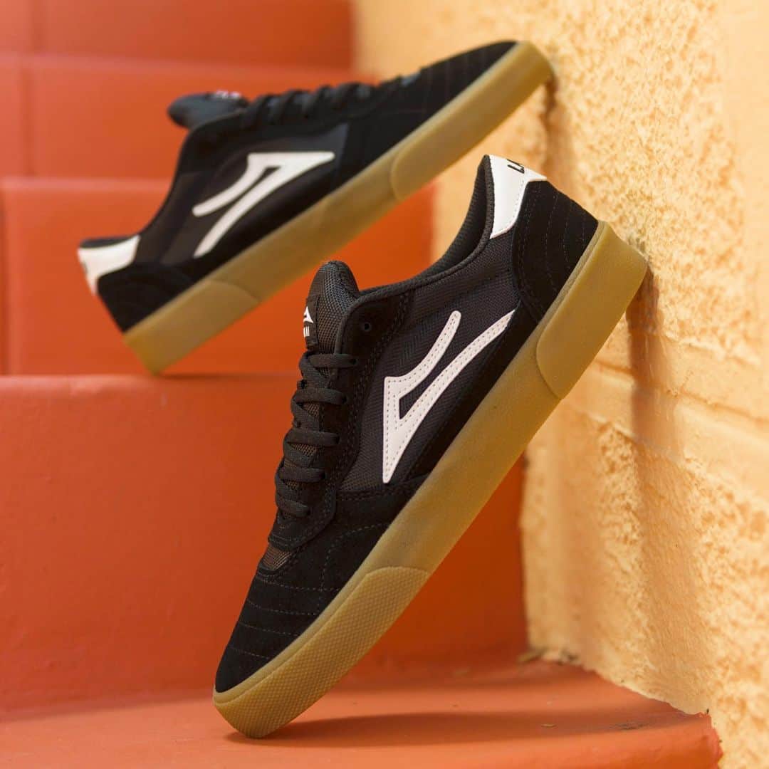 のインスタグラム：「Cambridge in Black/Gum Suede Available now at skate shops world wide and Lakai.com #Lakai #TheShoesWeSkate」