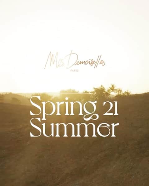 のインスタグラム：「Welcome New season ✨ we are happy and proud to present you the new Spring Summer 21 collection for pre-order on mesdemoisellesparis.com ❤️ ————— Hello Nouvelle Saison ✨  Nous sommes heureux.ses et fiers.es de vous presenter la nouvelle collection Spring Summer 21 en précommande sur mesdemoisellesparis.com ❤️」