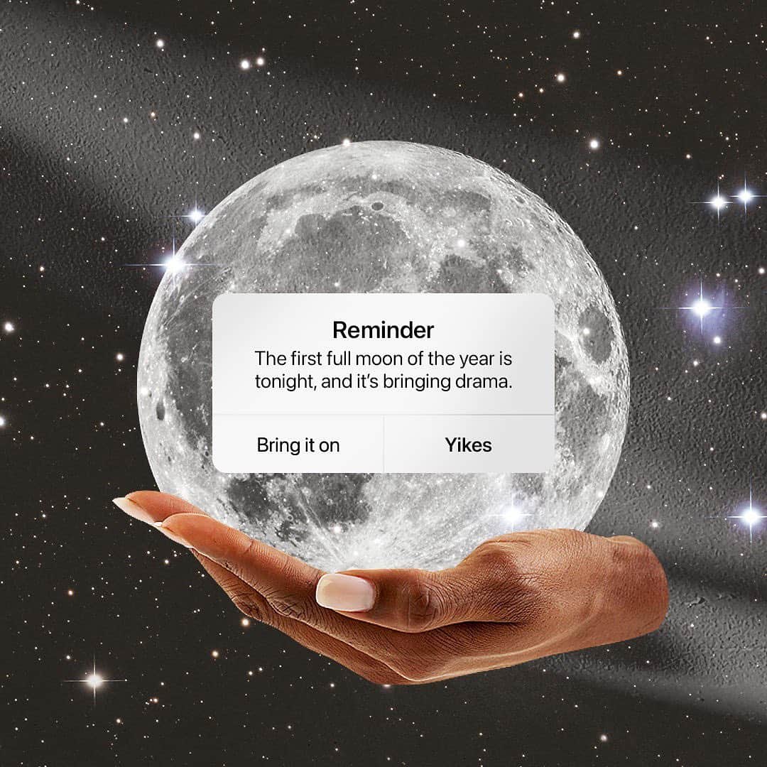 Cosmopolitanさんのインスタグラム写真 - (CosmopolitanInstagram)「Ready for the first full moon of 2021? It's in the fire sign Leo, so...things are gonna get a lil messy. ♌️🔥Find out how tonight’s moon will affect your sign at the link in bio.」1月29日 3時23分 - cosmopolitan