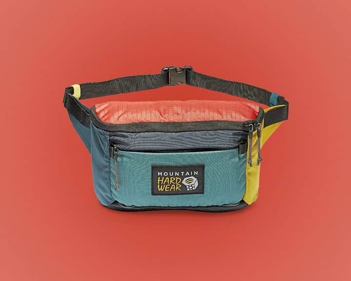 マウンテンハードウェアのインスタグラム：「The Road Side Waist Pack is back! It comfortably and conveniently packs out what it packs in (and more), procuring up to four full or six crushed cans, multiple miles’ worth of crumpled wrappers and rinds, and an entire loot of abandoned pistachio shells. Secure your spot as MVP of the crew while being a hero for your local trails.」