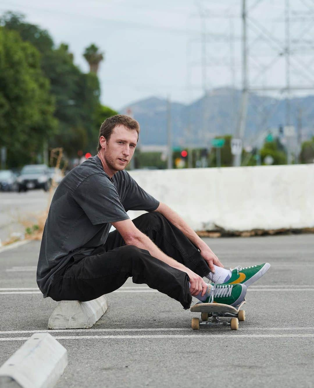 Nike Skateboardingさんのインスタグラム写真 - (Nike SkateboardingInstagram)「Originally launched last summer, the Blazer Low Pro GT returns in lucky green / university gold.⁠ ⁠ Featuring higher foxing tape for added durability + everything that made the original GT Blazer great.⁠ ⁠ Available now in select skate shops and nike.com.  #NikeSB  @downsouthinhell」1月29日 4時02分 - nikesb