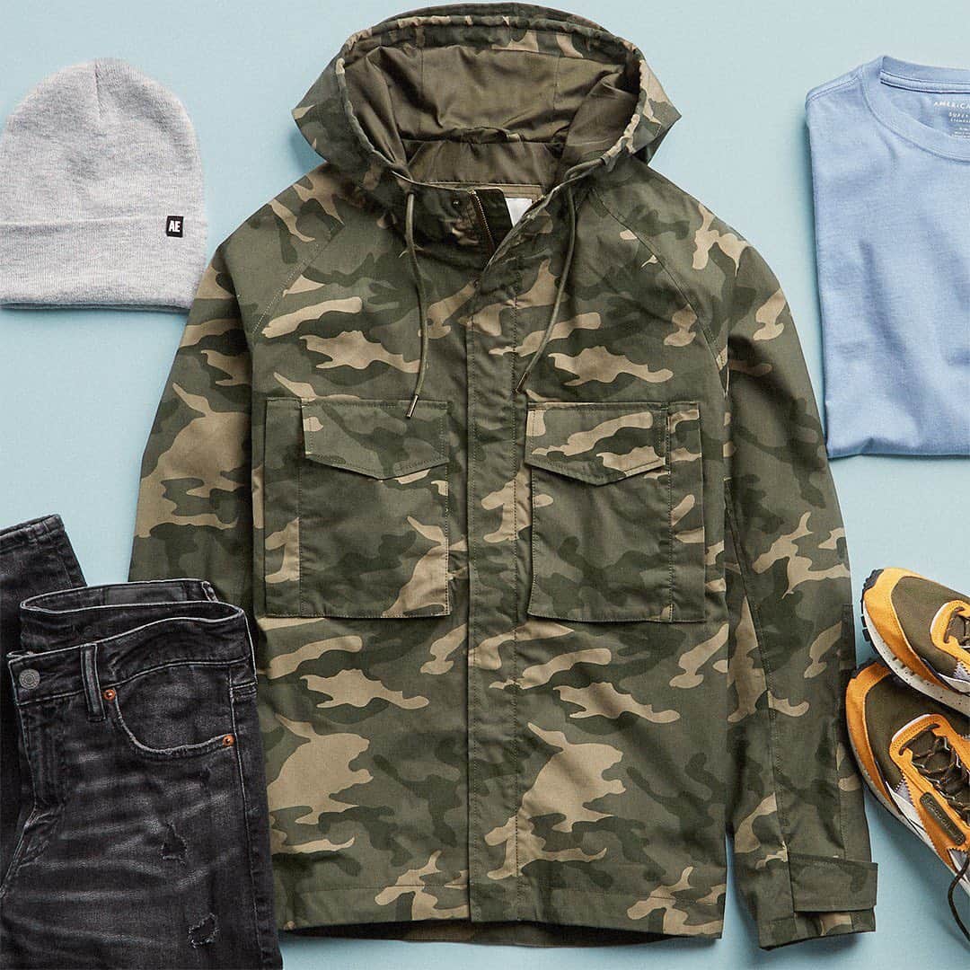 American Eagleのインスタグラム：「That feeling when you pick out your ‘fit and realize it’s lit. 🔥」