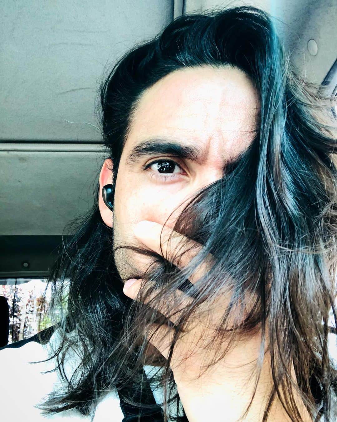 クラウディオ・リースのインスタグラム：「Cuándo se acaba esta pandemia @&$”£€%#z..... @longhairman4ever @longhairedfantasy @top_manes」